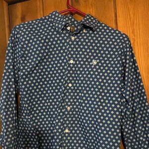 Ariat Boys size 18 long sleeve button down shirt Blue/ white
